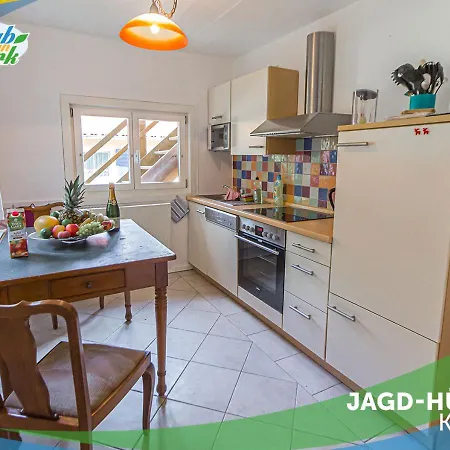Jagd-angler-holzhaus-im-wald-am-see Vakantiehuis Kyritz